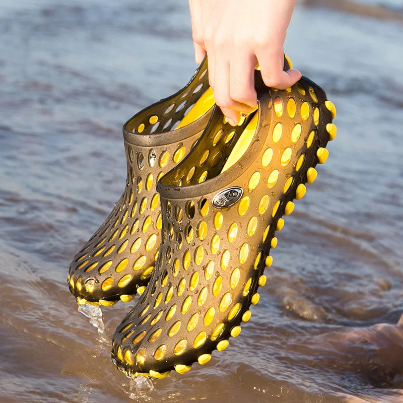 Men Vacation Beach Sandals Unisex Travel Leisure  Slippers Outdoor Wading Shoes Women Large Size Light Aqua Shoes Garden Shoes
